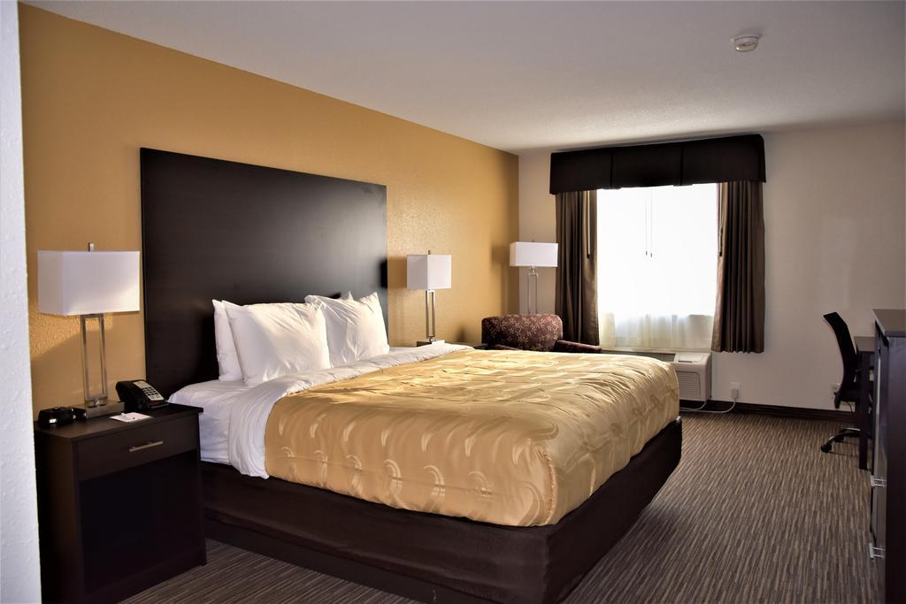 Motel 6-Metropolis, Il Ngoại thất bức ảnh