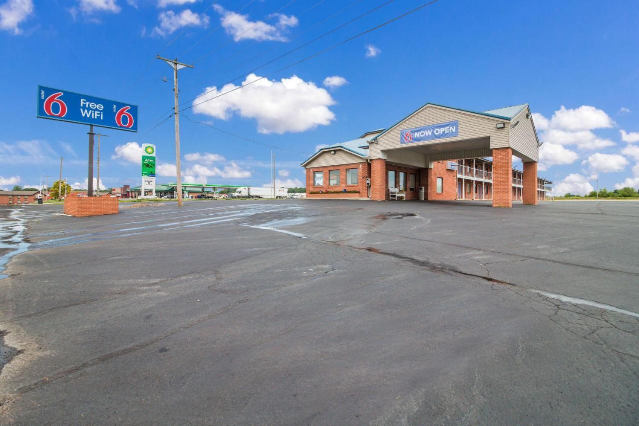 Motel 6-Metropolis, Il Ngoại thất bức ảnh